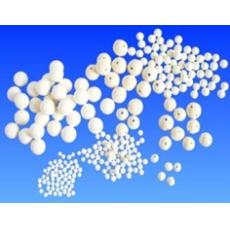 Refractory ceramic balls